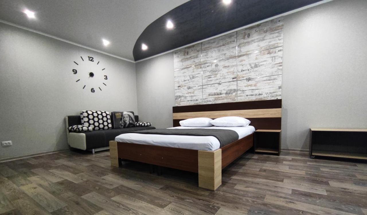 Люкс В Центре Металлургов 31 Kr Apartments Krivoi Rog Exterior foto