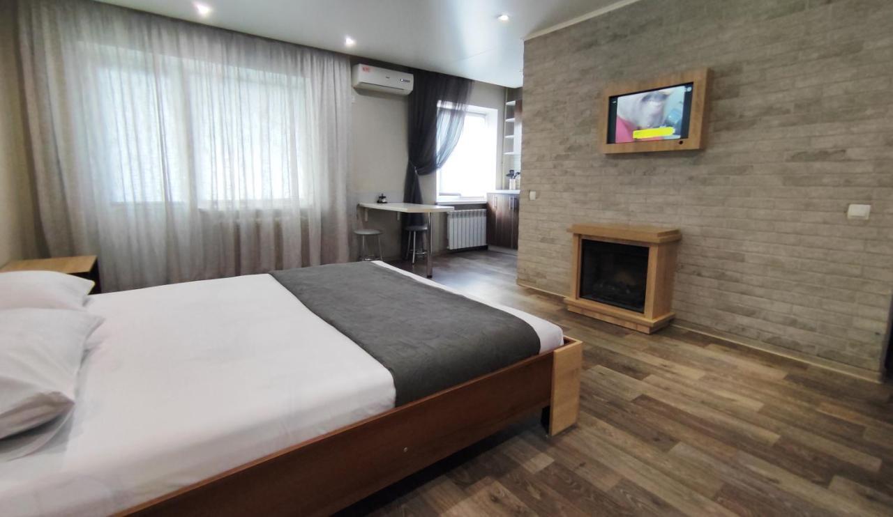Люкс В Центре Металлургов 31 Kr Apartments Krivoi Rog Exterior foto